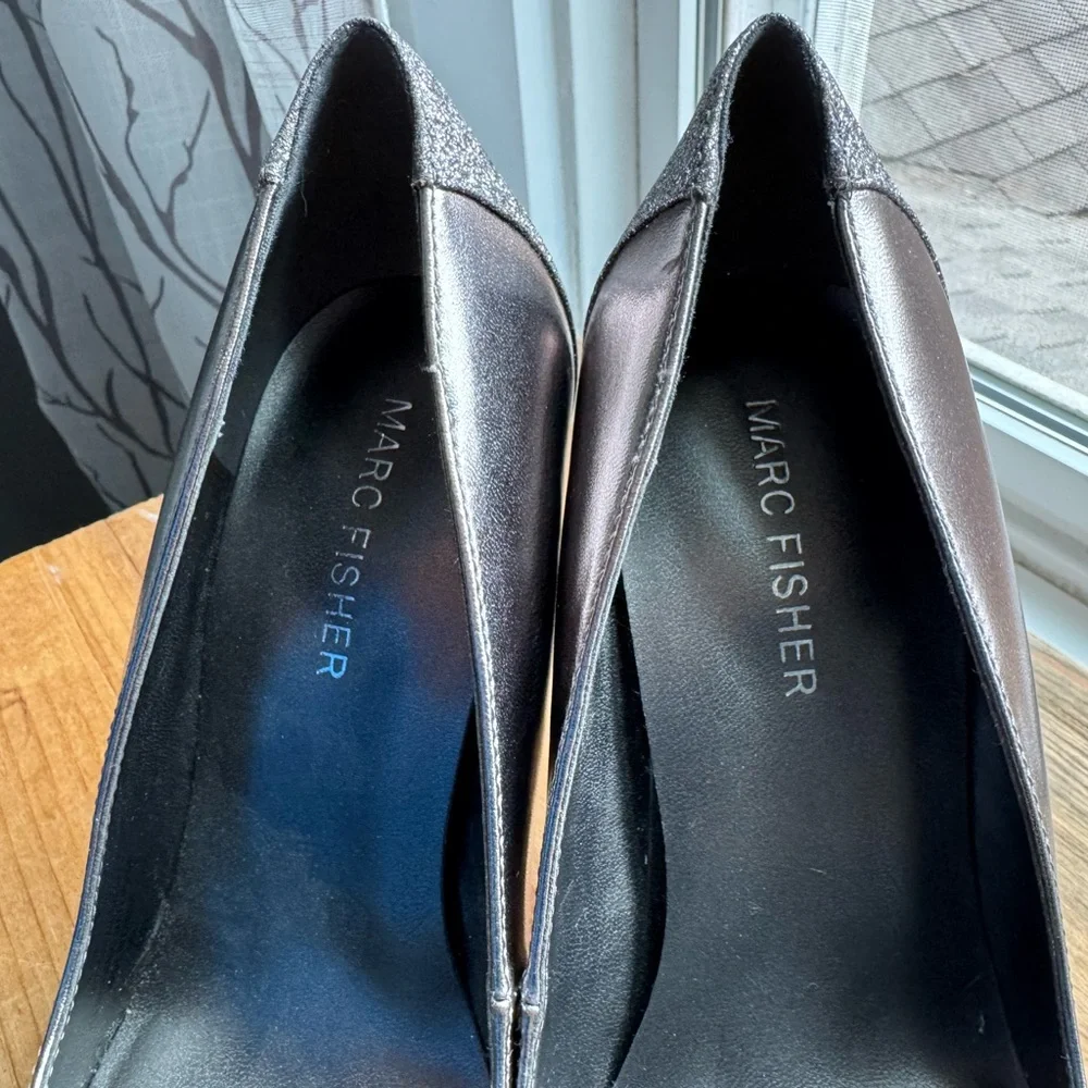 Marc Fisher Silver Glitter Heels Shoes 6.5 - Picture 4 of 8